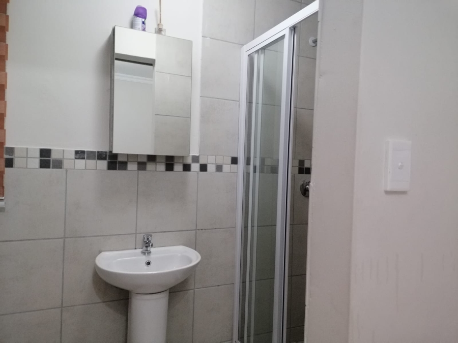 To Let 3 Bedroom Property for Rent in Waterval East North West
